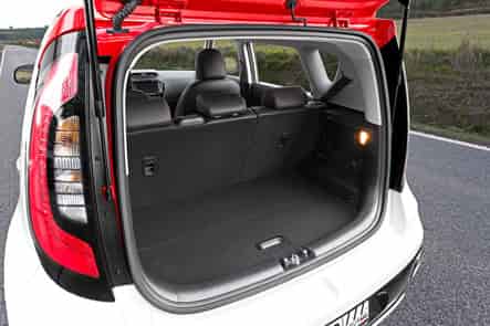 не открывается лючок бензобака Kia Soul