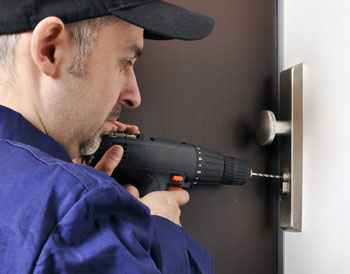 Мастер Lockservice.