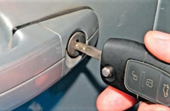 Otevřené dveře FORD