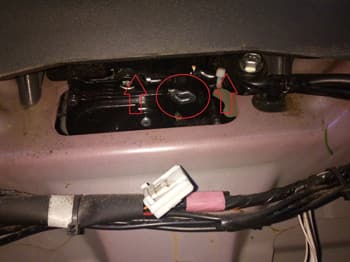 Как на приусе открыть багажник. otkryt prius1. Как на приусе открыть багажник фото. Как на приусе открыть багажник-otkryt prius1. картинка Как на приусе открыть багажник. картинка otkryt prius1