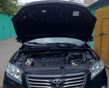 Открыть капот Toyota