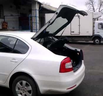 Otevřete kufr Škody Octavia